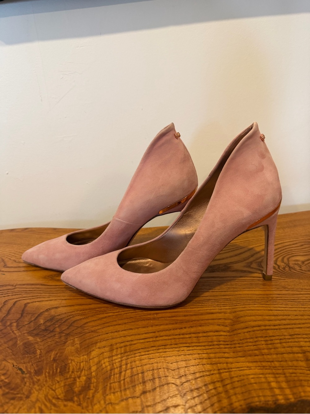 Ted Baker London Pink Suede Heels
